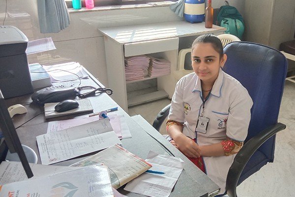 Farhinbanu Shabanabanu Shaikh from Dholka, Ahmedabad